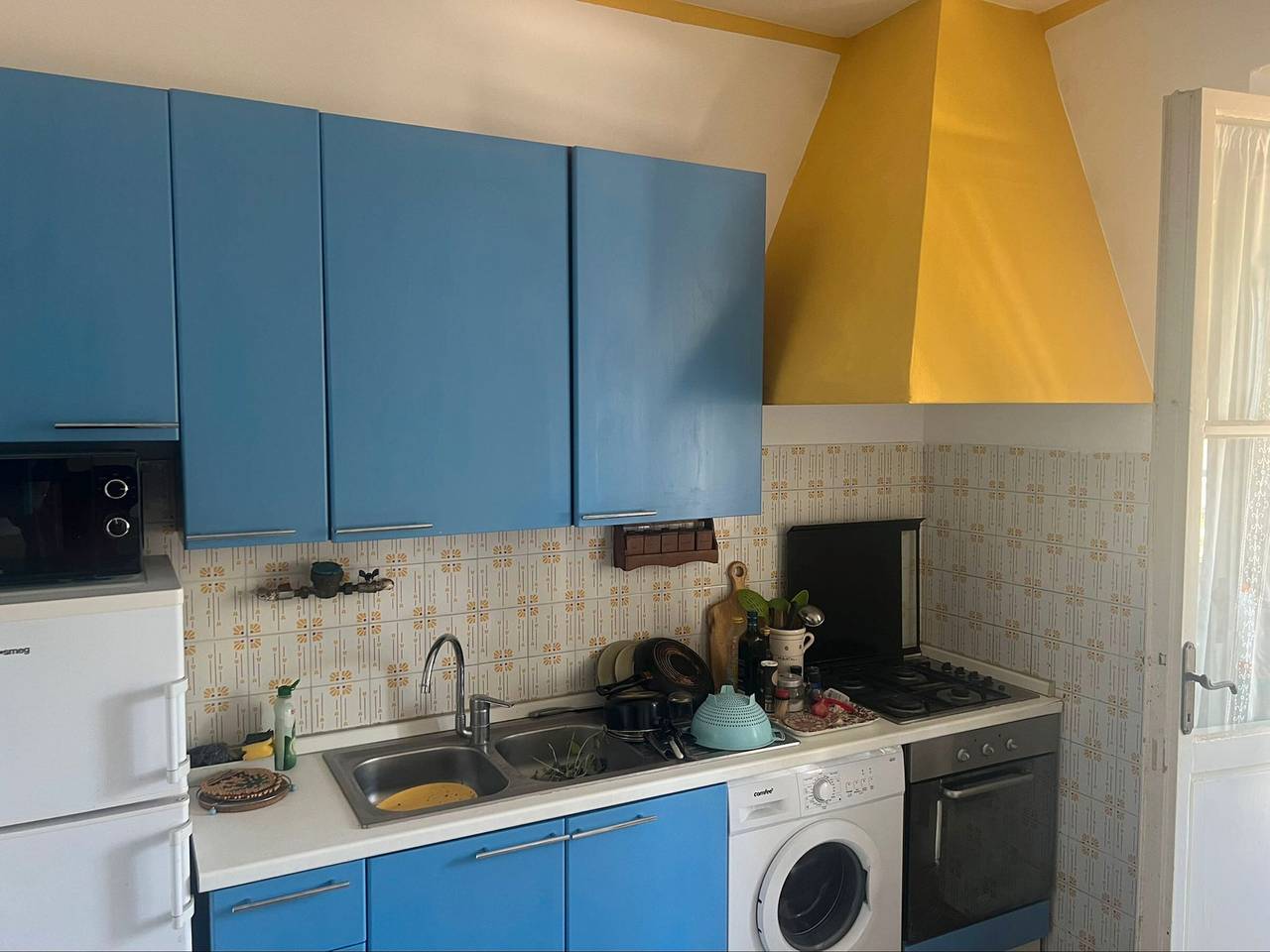 Apartamento entero, Apartamento 'Unique in Rosignano' con Balcón, Wi-Fi y Aire Acondicionado in Rosignano Marittimo, Costa Etrusca