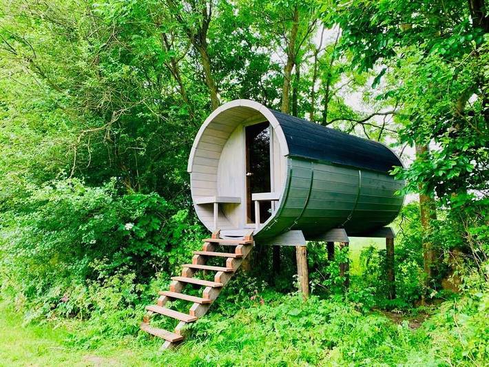 Casa sull’albero per 4 persone, con idromassaggio e giardino, adatto a famiglie con bambini - 1