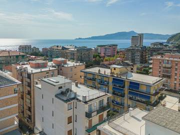 Gîte pour 5 personnes, avec balcon à Chiavari
