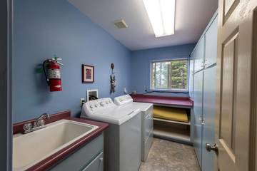 Vacation Home for 8 Guests in Mariposa County, Picture 1