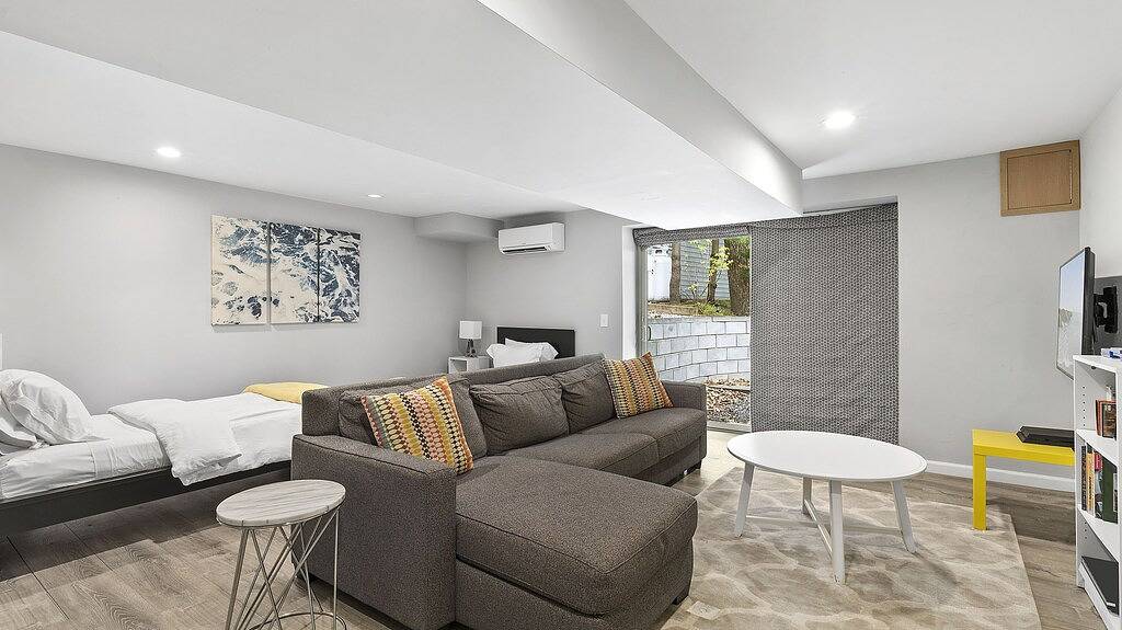 Familienfreundliches Haus, großer beheizter Pool geöffnet bis Mitte Oktober, Landschaftsgärten in Northwest Harbor, Hamptons