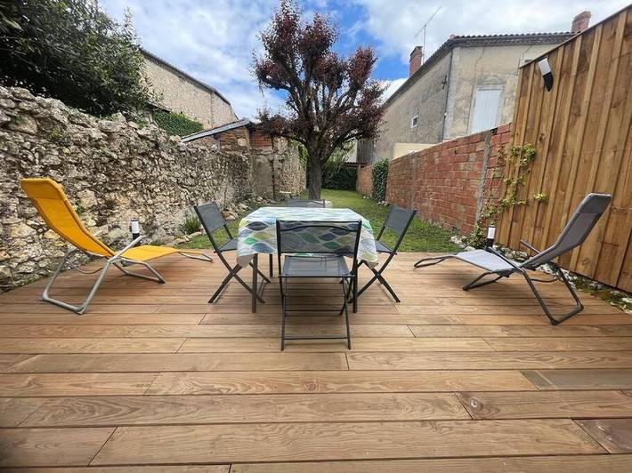 Location de vacances pour 4 personnes, avec Terrasse et Jardin à Casteljaloux
