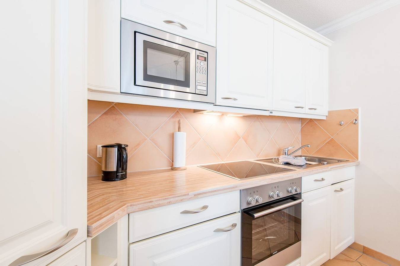 Ganze Wohnung, Schwimmbad. Ostbalkon. Zentral. in Westerland, Sylt (Gemeinde)