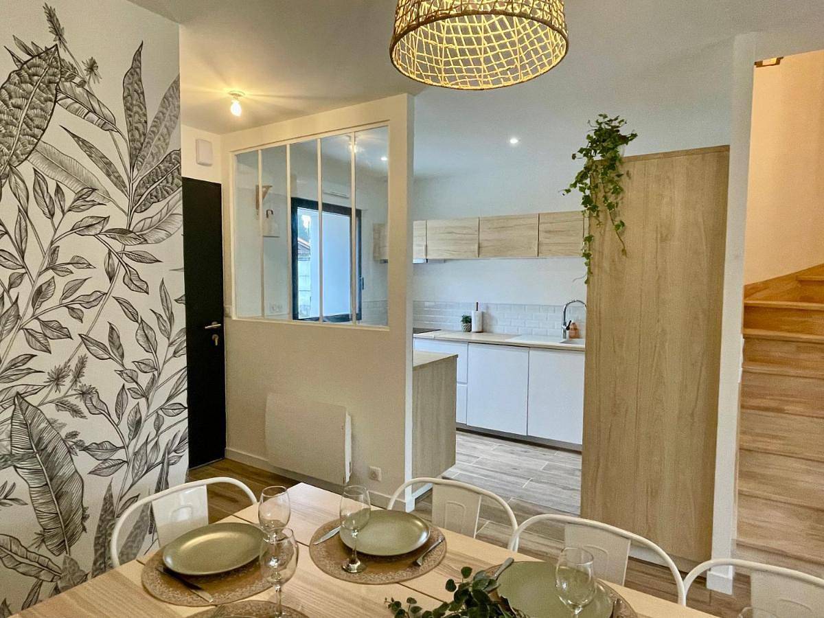 Four-Bedroom House in Vertou, Région de Nantes