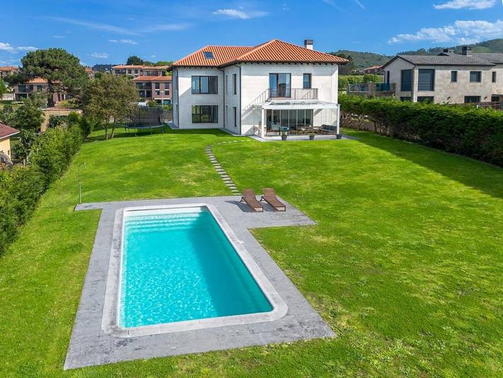 Chalet para 8 personas, con Terraza y Jardín en Comarca de Santander