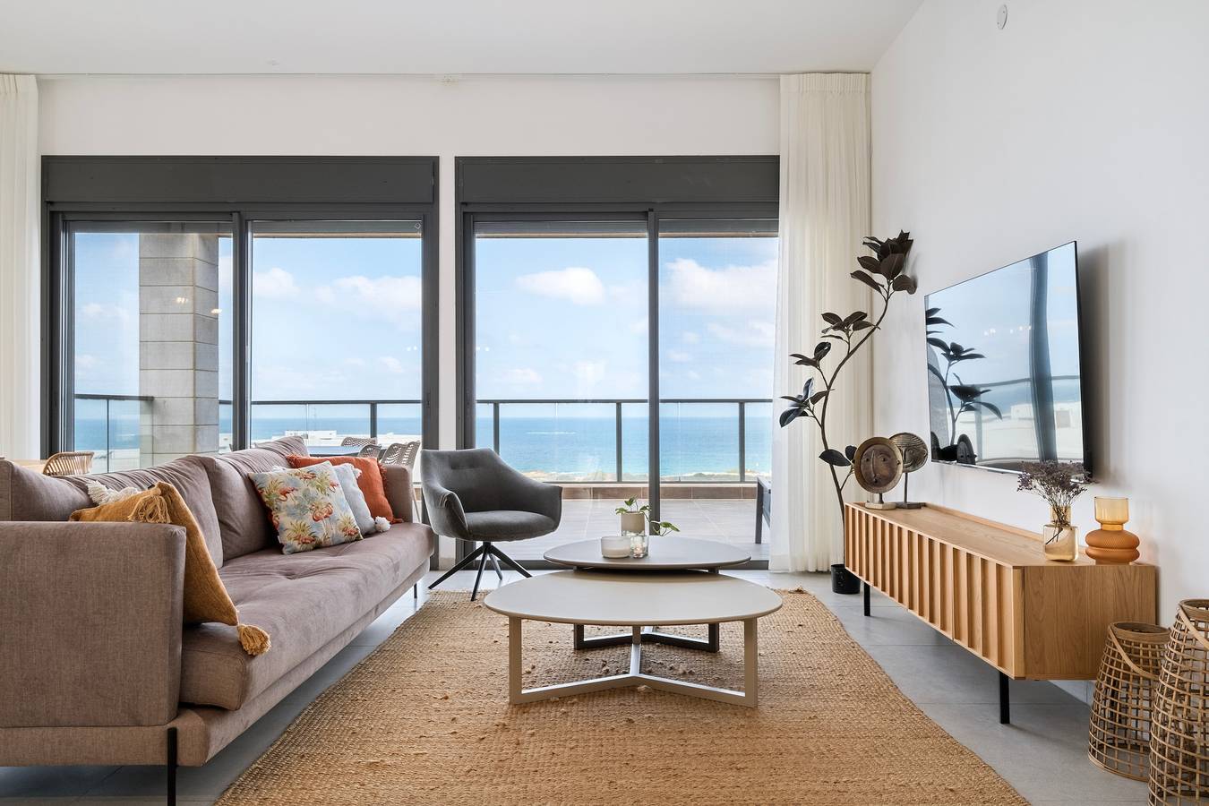 Entire apartment, Achziv Seaside Stylish Stay in Naaharia, North Distric (Israel)
