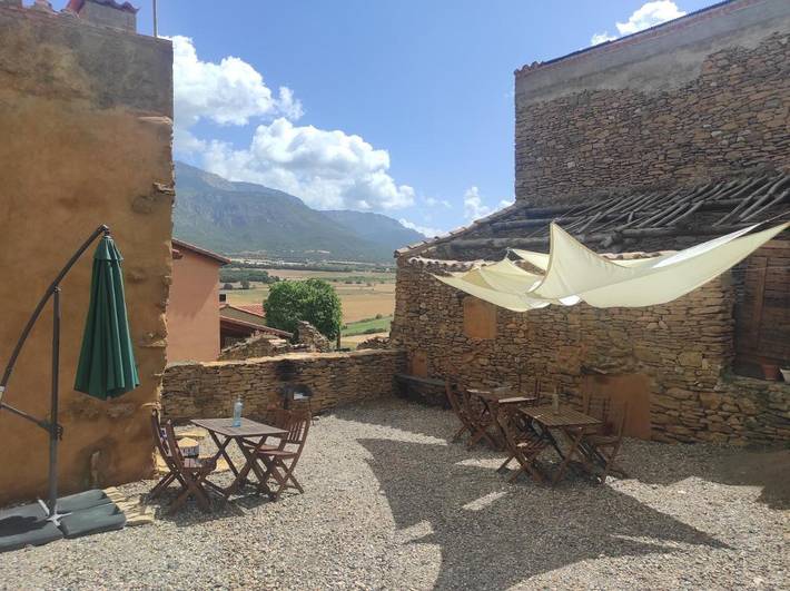 Gîte pour 6 personnes, avec jardin à Àger - 3