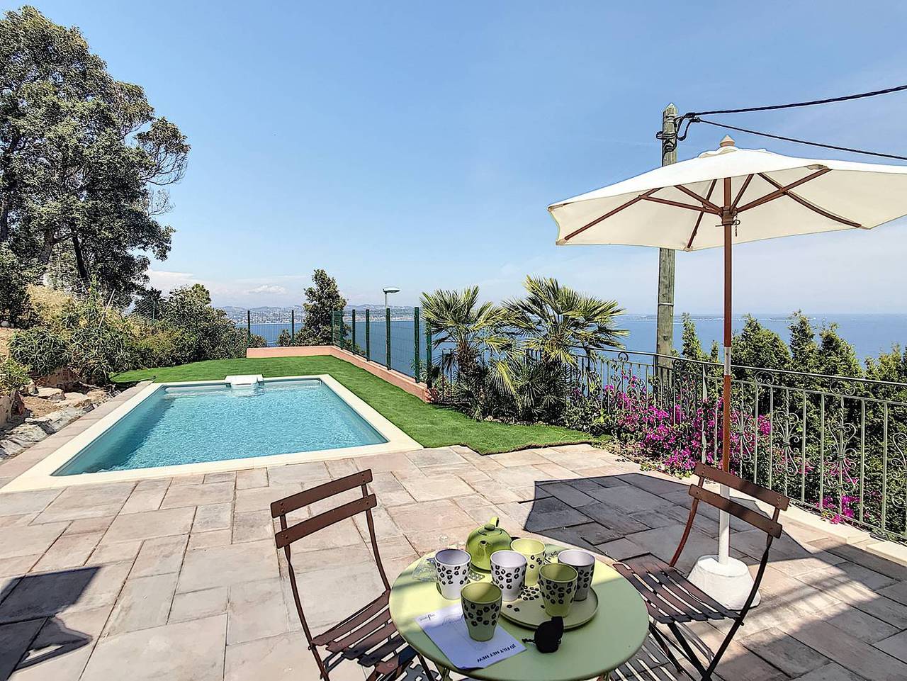 Apartamento vacacional entero, Charming villa with stunning sea view in Théoule-sur-Mer, Costa mediterránea (Francia)