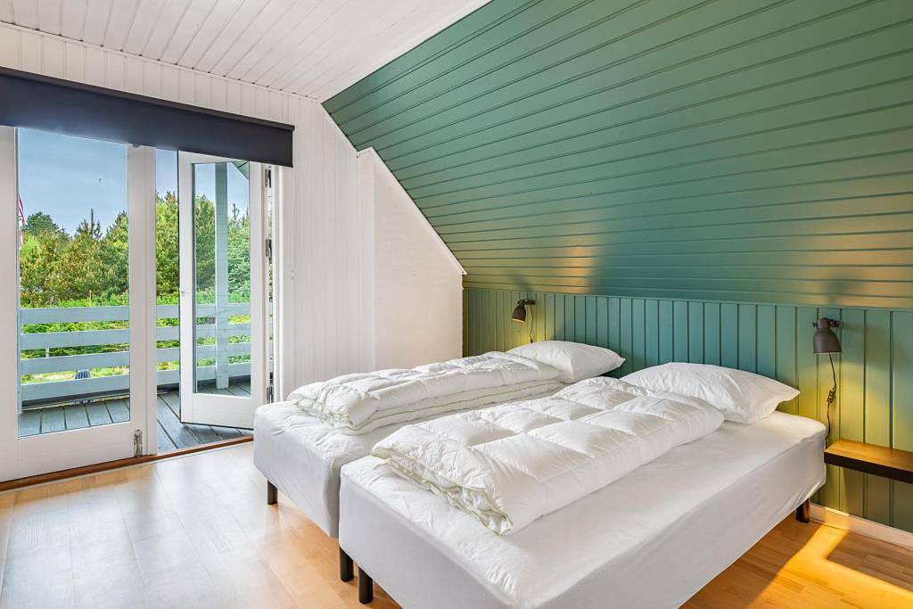 Reetgedecktes Ferienhaus auf einem idyllischen, 3000 m² großen eingezäunten Naturgrundstück in Nørre Nebel, Varde