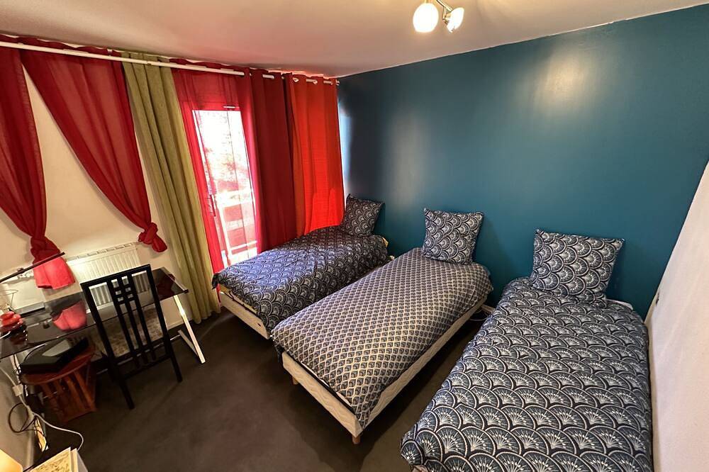 Entire apartment, Apartment-Apartment-Ensuite with Bath-Balcony in Clermont-Ferrand, Volcans d'Auvergne Regional Nature Park