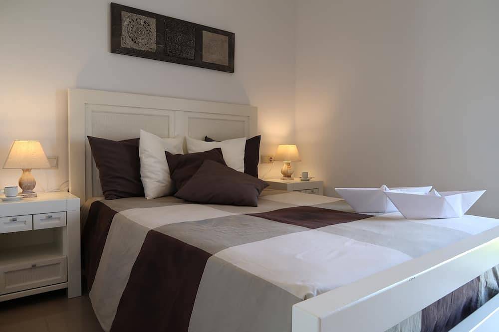 Villa S. Tome 8Pers / Ind. Swimming Pool/ Sea View-Ideal Family-A600Mtrs Of Beaches in Cala en Bosc, Ciutadella