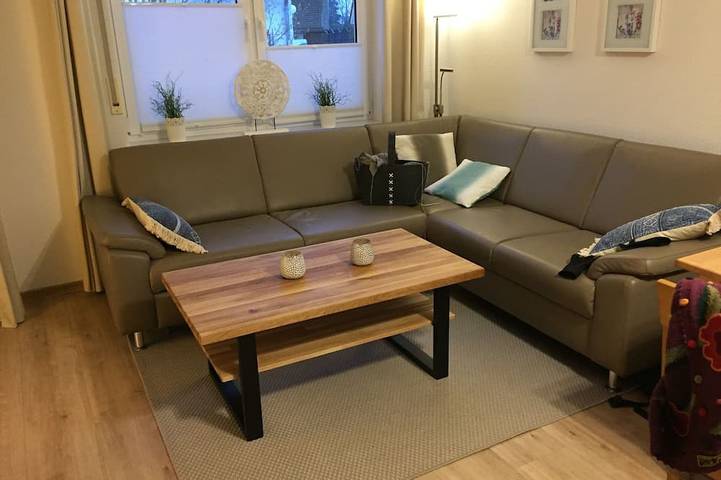 Ganze Wohnung, Helle und freundliche Ferienwohnung für 4 P. mit 2 Schlafzimmern, Terasse/Garten in Zingst, Fischland - Darß - Zingst