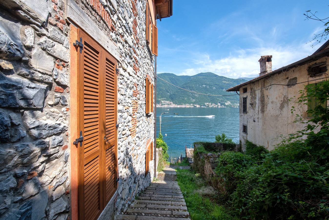 Luxuriöse Unterkunft am See mit Seeblick und Wlan in Lezzeno, Comer See
