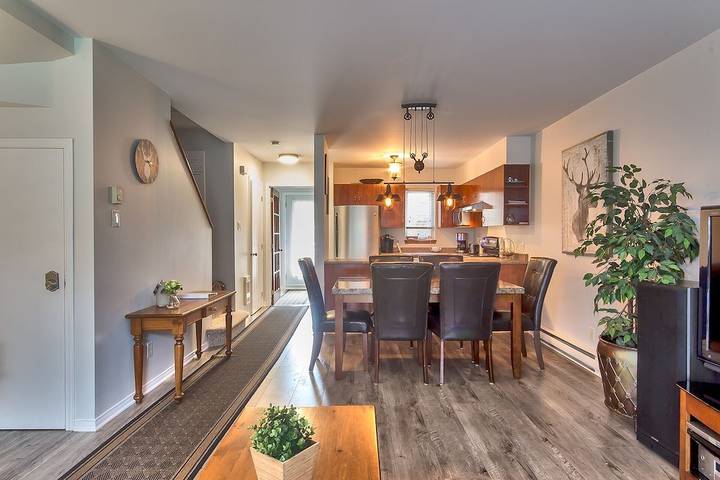 Chalet pour 6 personnes, avec jardin ainsi que balcon et piscine dans Mont-Tremblant - 4