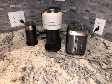 Vacation Home for 8 Guests in West Palm Beach, Palm Beach County, Picture 2