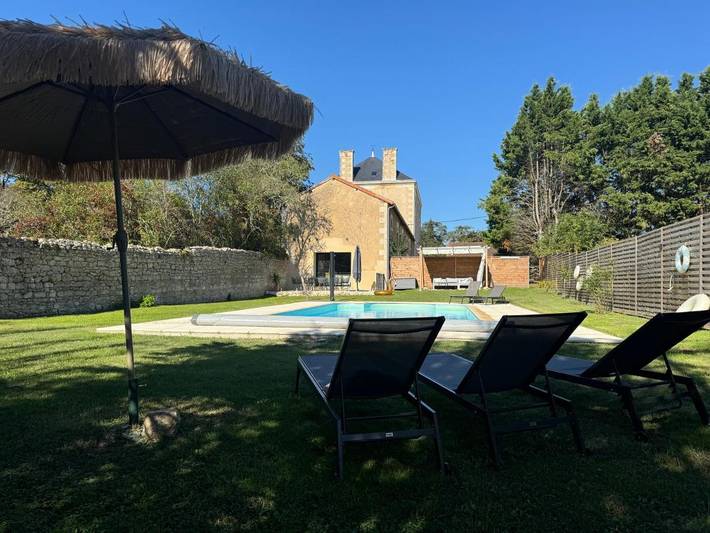 Location de vacances pour 10 personnes, avec vue et sauna ainsi que jardin et piscine à Journet - 4