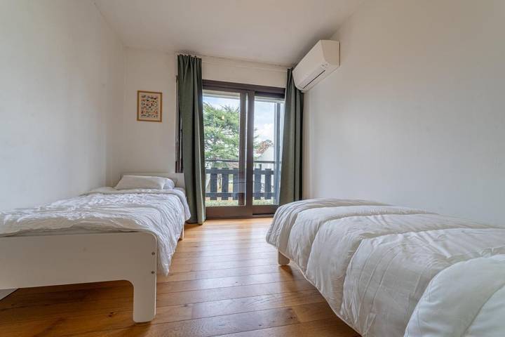 Appartement entier, Three-Bedroom Apartment in Le Bouscat, Région de Bordeaux