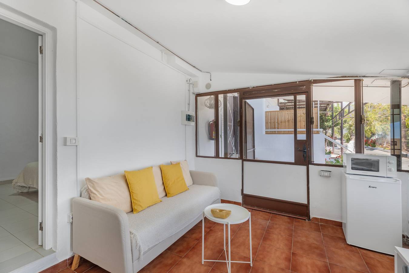 Entire apartment, Vacation 'Beautiful Sea View and Pool Finca 3' with Shared Pool, Private Terrace and Wi-Fi in Adeje, South Tenerife