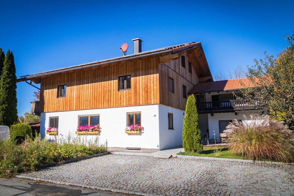 Entire apartment, Ferienwohnung Holzeralmblick in Gmund, Bavarian Alps