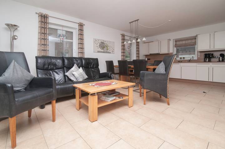 Ferienhaus für 6 Personen, mit Terrasse und Garten in Krummhörn - 2