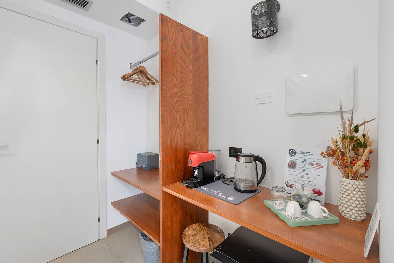 Zimmer „3“ mit Balkon, Wlan und Klimaanlage in Balestrate, Palermo Provinz