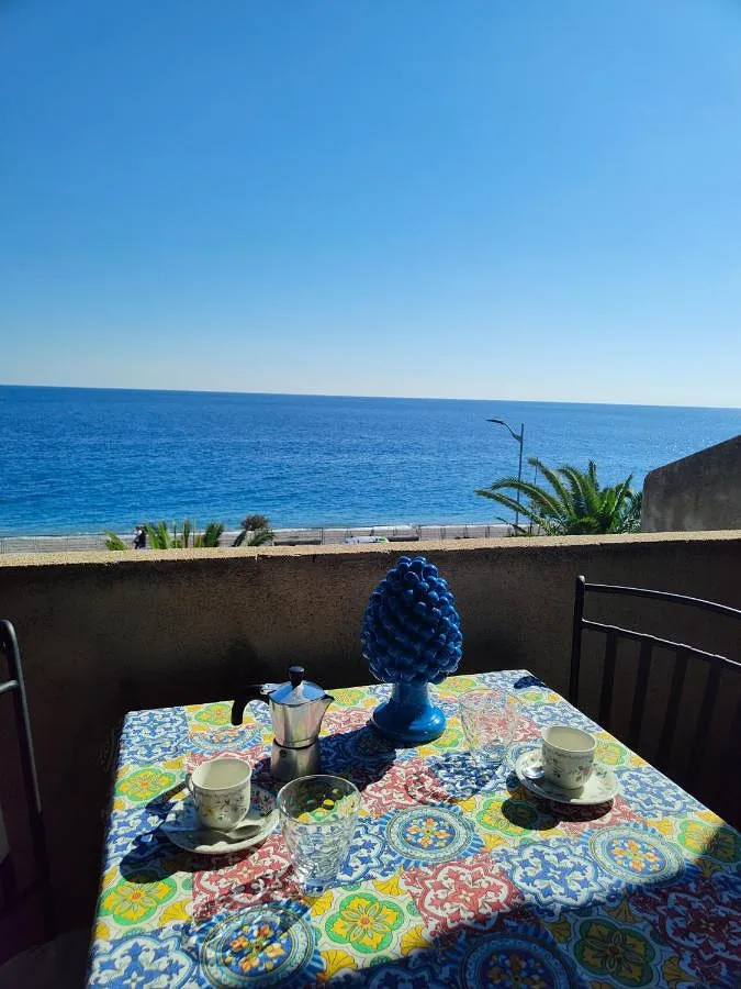Holiday home for 5 people, with balcony and view - 1