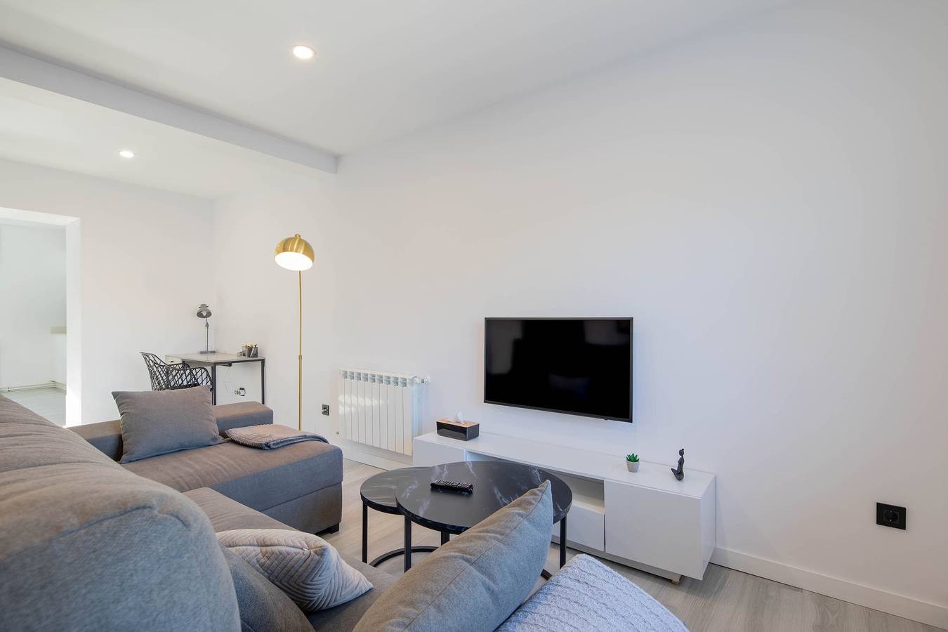 Maison de Vacances 'A Neida Con Vistas Al Mar' avec Vue sur la Mer, Terrasse Privée et Wi-Fi in Cee, Rías Baixas