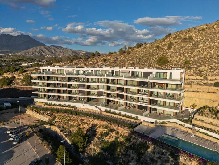 Apartahotel para 2 personas, con terraza y piscina en la Costa Blanca