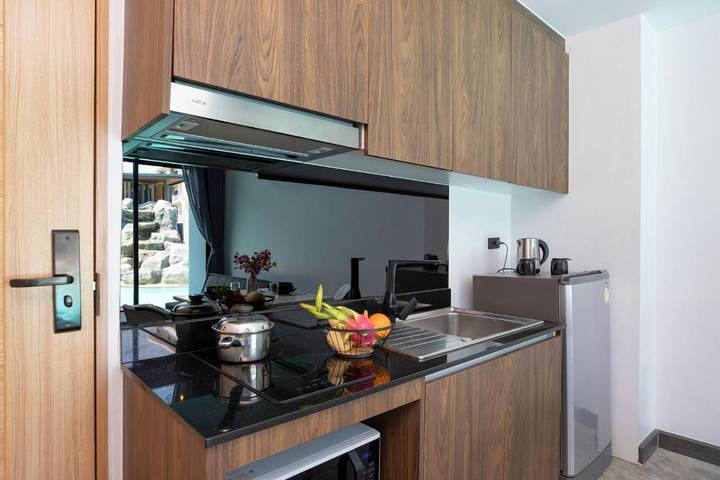 Gîte pour 2 personnes, avec balcon ainsi que piscine et vue dans Rawai Beach - 4