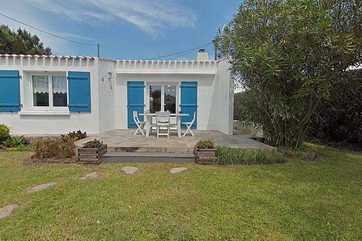 Location de vacances pour 5 personnes, avec terrasse dans Plage des Sableaux