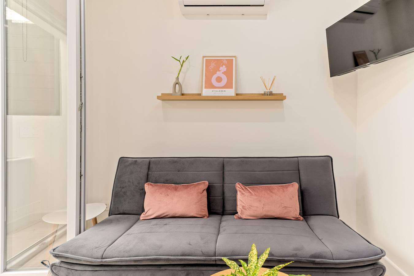 Entire studio, Cala Azul - La Cala Home - La Cala de Mijas - just steps from the beach in La Cala de Mijas, Mijas