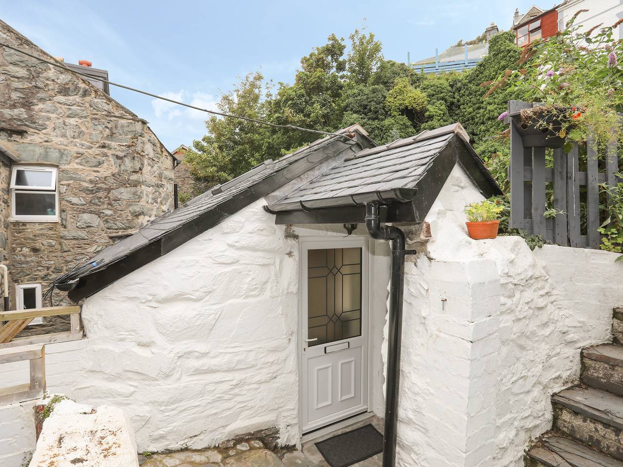 Log Cabin for 2 People in Barmouth, Gwynedd