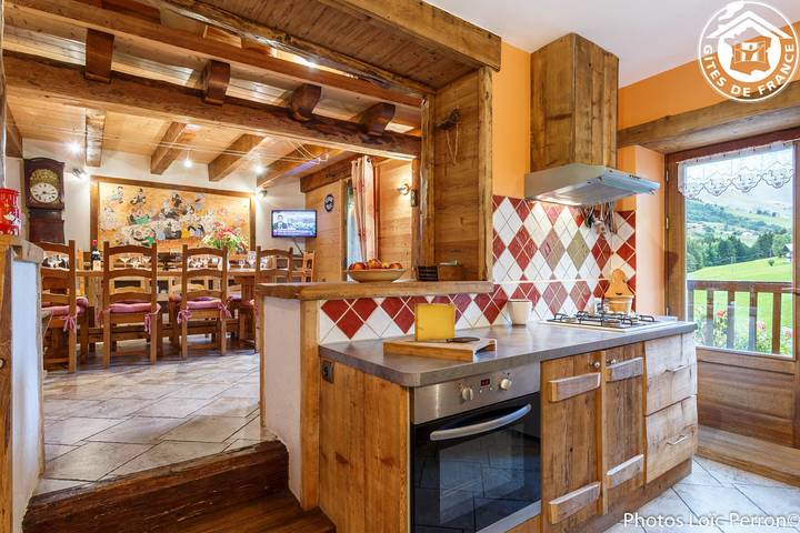 Chalet pour 10 personnes, avec jardin et terrasse ainsi que sauna et jacuzzi à Hauteluce - 4