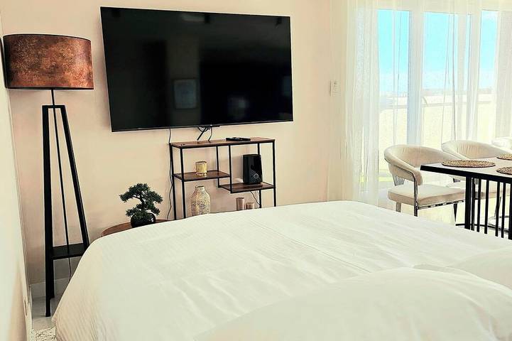Appartement entier, Luxueux Rooftop avec terrasse à 2pas de Disney Paris in Montévrain, Seine-et-Marne