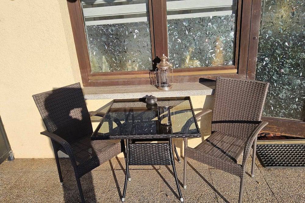 Ganze Wohnung, Ferienwohnung 'Holiday Auszeit Am Wald' mit privater Terrasse, Wlan und Klimaanlage in Bonndorf im Schwarzwald, Südschwarzwald