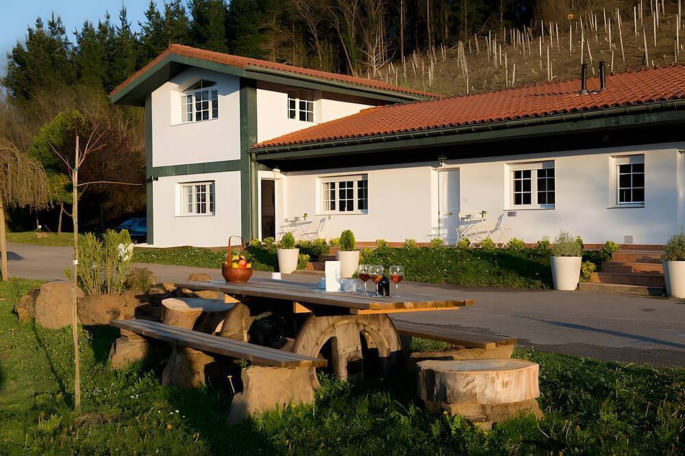 Apartamento entero, Apartamento 'Bizkar Bare 5' con Wi-Fi in Sopuerta, Cordillera Cantábrica