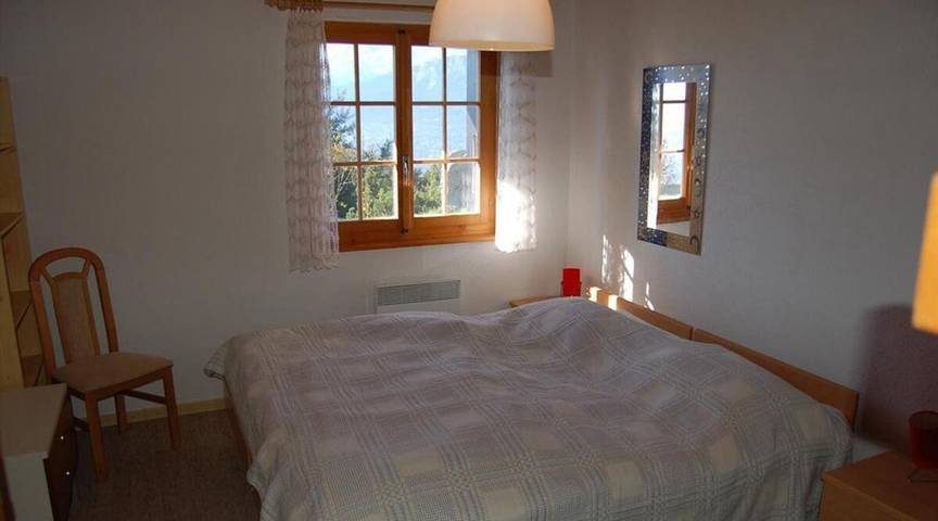 Gîte pour 4 personnes, avec jardin ainsi que terrasse et vue dans Nax - 2