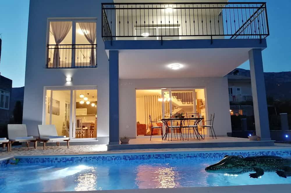 Casa vacanza a Kastela a partire da 396€ a notte