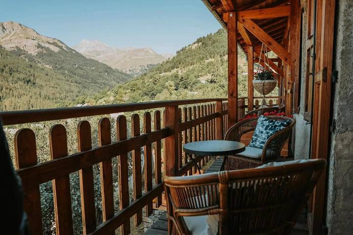 Chambre d’hôte pour 3 personnes, avec vue ainsi que jardin et terrasse dans Parc national des Écrins - 2
