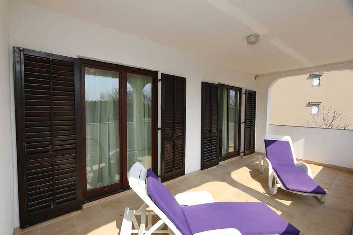 Ferienwohnung für 4 Personen, mit Terrasse in Silo (Krk) - 2