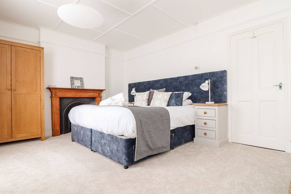 Mazey Cottage, pet friendly, country holiday cottage in Penzance in Penzance, Cornualles