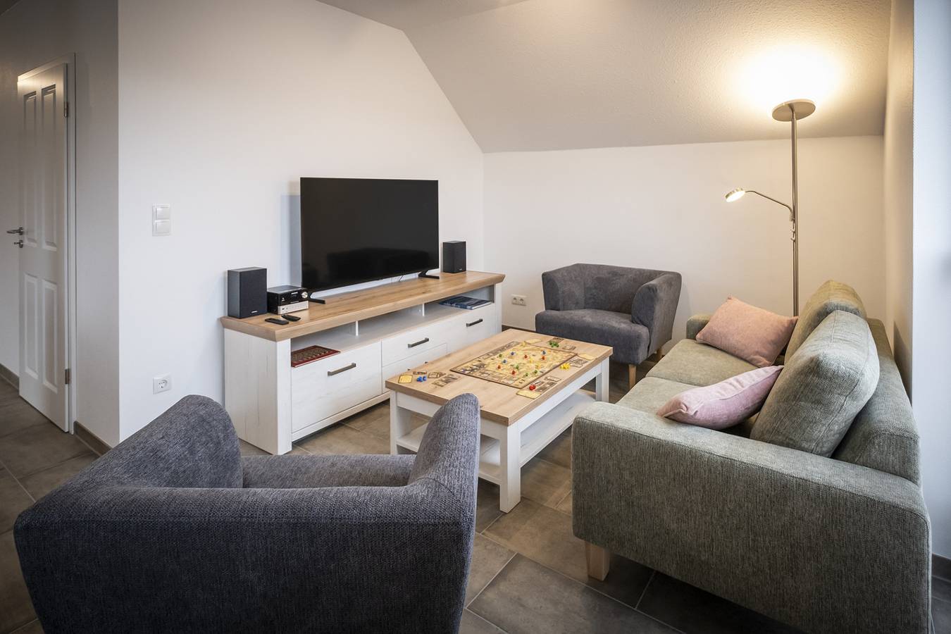 Entire holiday apartment, Holiday apartment for 4 people with balcony in Nordhorn, Landkreis Grafschaft Bentheim