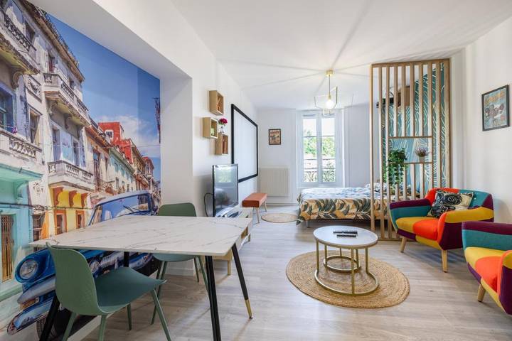 Gîte pour 2 personnes, avec vue dans Office De Tourisme De Royat Chamalieres - 2