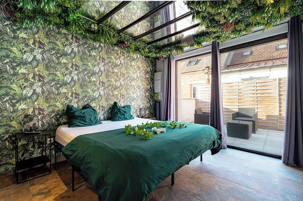 Apartamento entero, Le Qube Tropical by Prestige Home Living / 2-seater whirlpool and terrace in Montdidier, Montdidier region