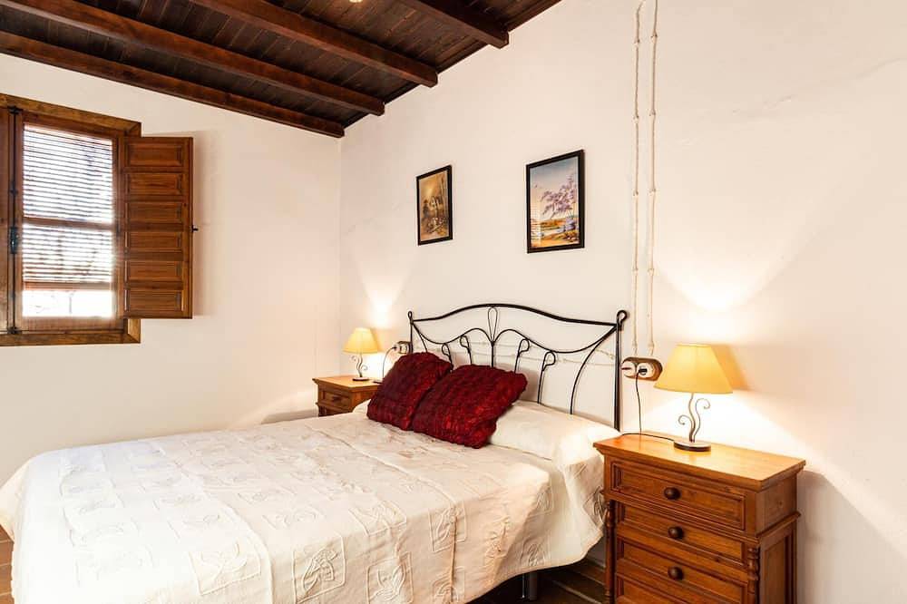 Complejo de 2 casas rurales con piscina, in Melegís, El Valle