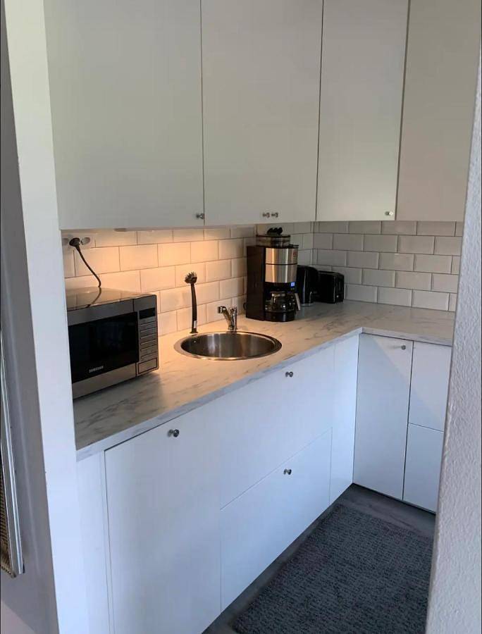 Ferienwohnung für 2 Personen, mit Balkon und Terrasse sowie Ausblick in Trollhättan - 2