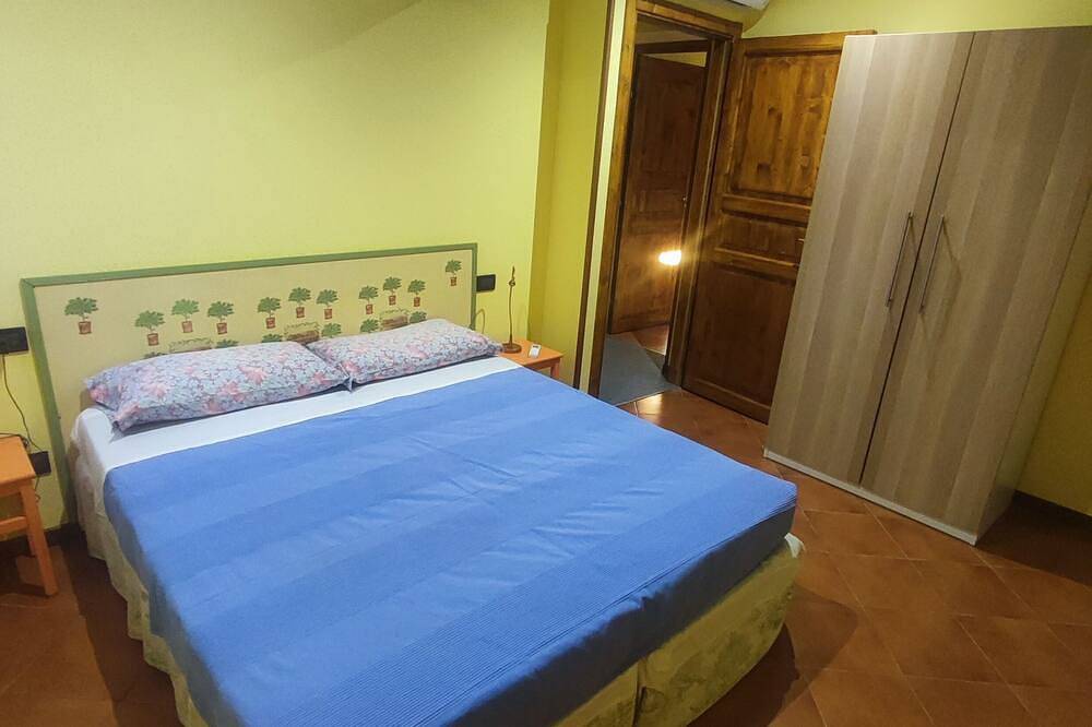 Piscina, bienestar y relajación en las colinas de Bolonia in Crespellano, Valsamoggia