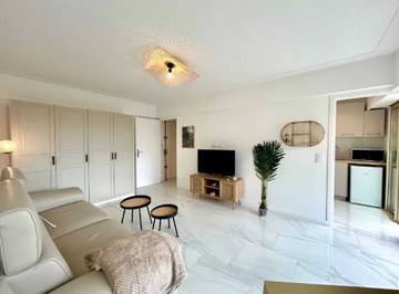 Apartment for 2 People in Juan-les-Pins, Antibes, Photo 1