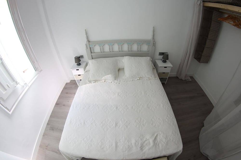 Apartamento entero, Apartamento supercéntrico, luminoso y en centro comercial peatonal in Figueras, Alt Empordà