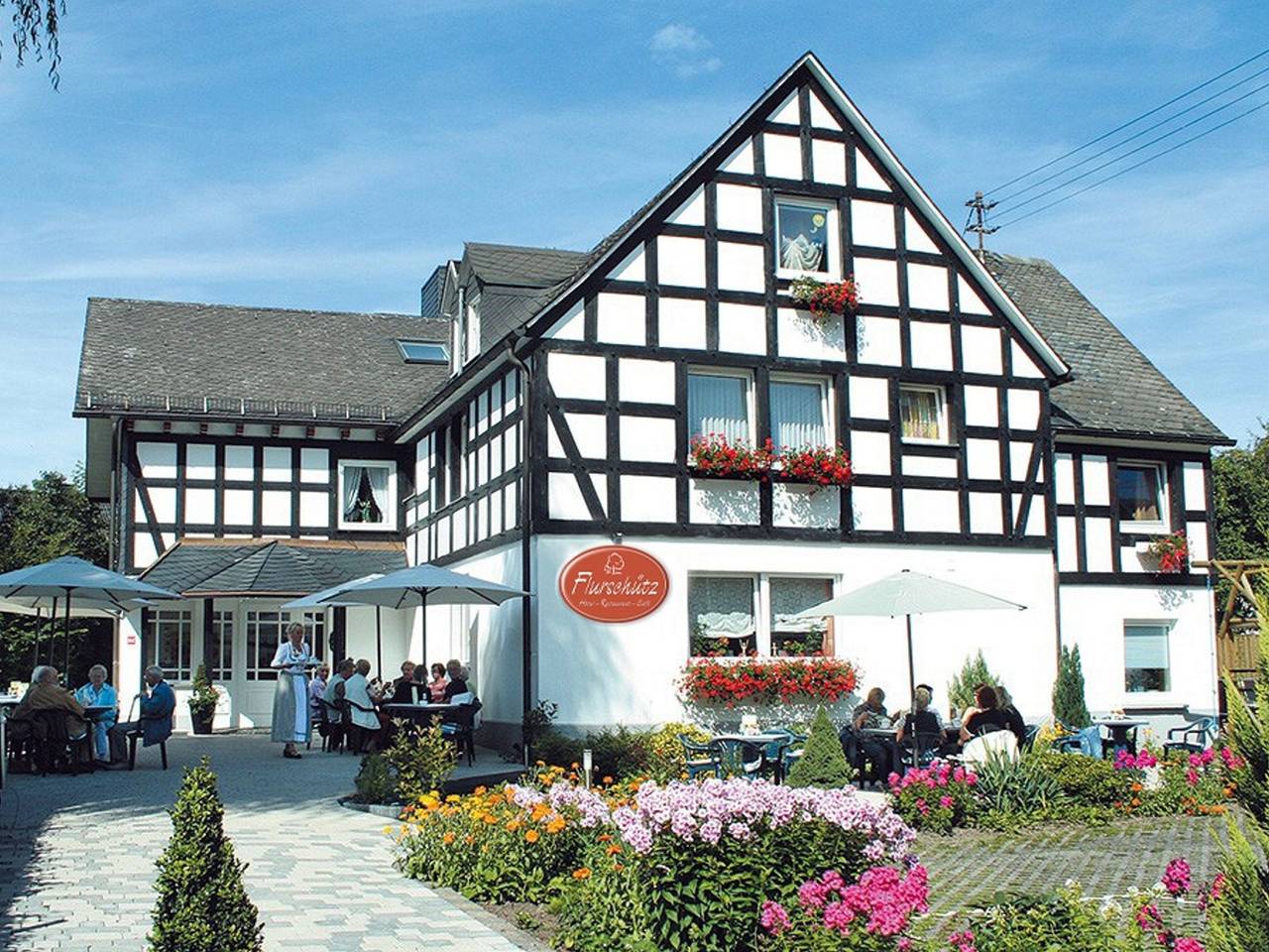 Hotel Flurschütz - Einzelzimmer mit Dusche/Wc ohne Balkon in Lennestadt, Sauerland